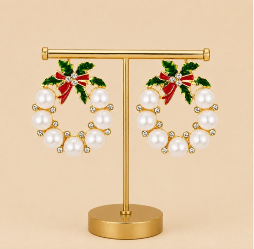 Christmas Wreath Earrings Faux Pearls Enamel and Rhinestone Perfect Size New